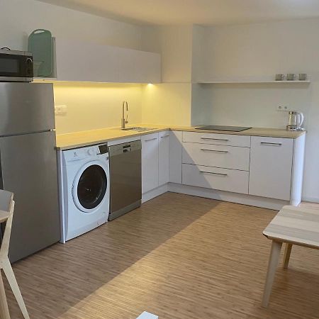 Red Travel Apartment Dvůr Králové nad Labem Bagian luar foto